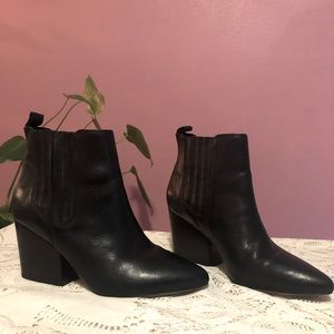 Able black classic ankle boots leather great USED condition 10